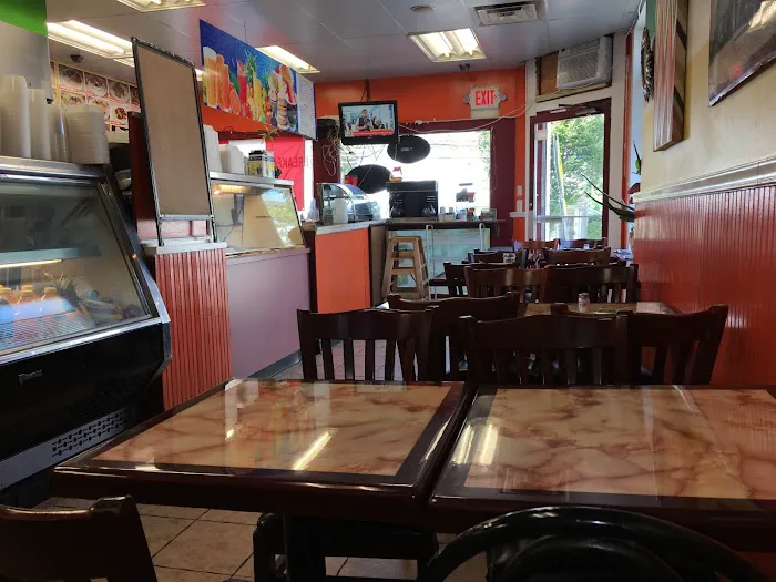 Deli plus Picture 4