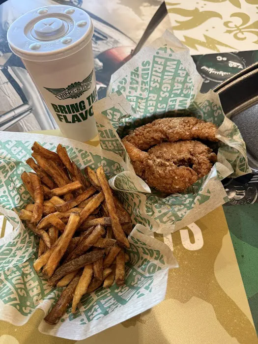 Wingstop Picture 6
