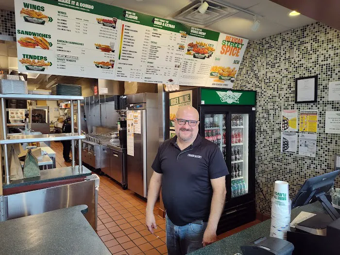 Wingstop Picture 9