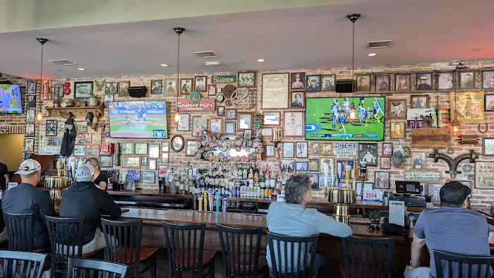 Colony Grill Picture 10