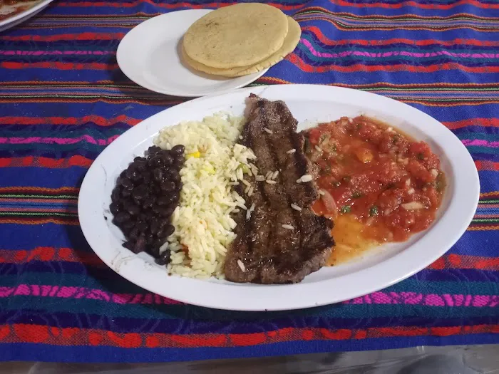 EL GÜERO Picture 2
