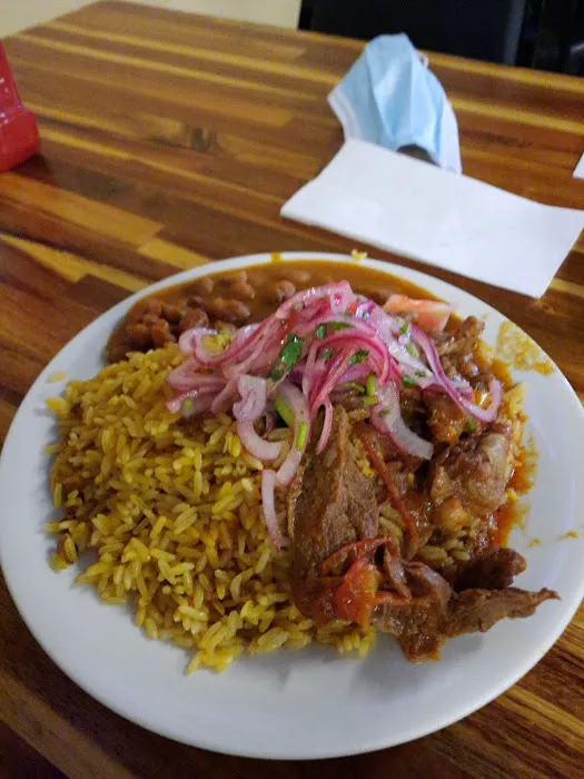 Delgado's Deli & Restaurant Picture 7