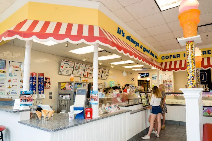Gofer Ice Cream Darien Picture 3