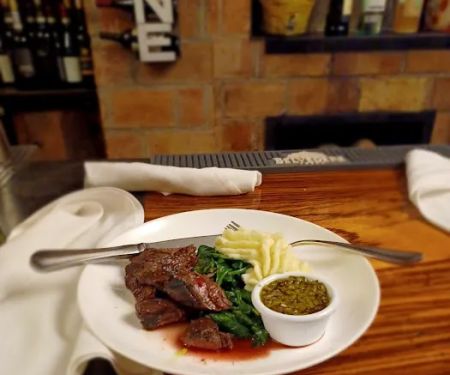 Scena Wine Bar & Restaurant