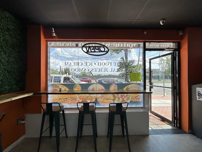 Matthews Deli Picture 5