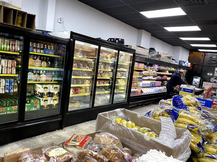 Latino Food Market Picture 2