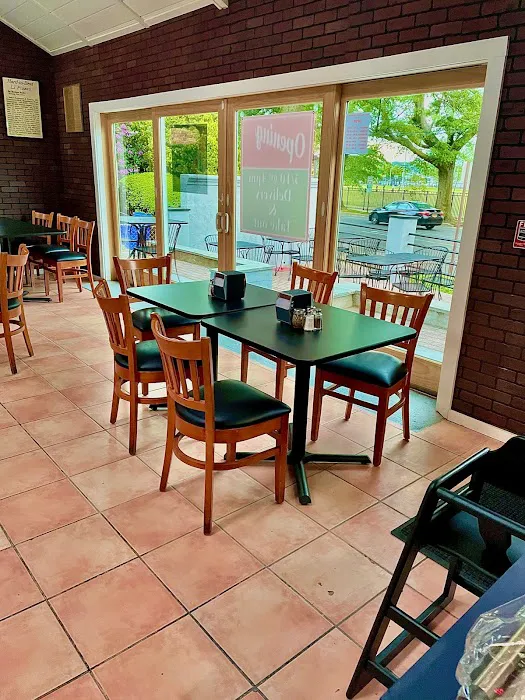 Andy's Pizzeria & Restaurant Picture 5