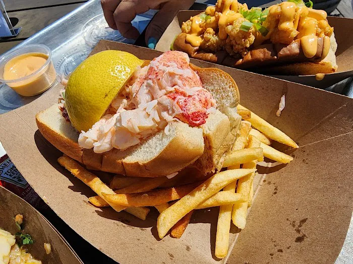 Butler's Flat Clam Shack Picture 3