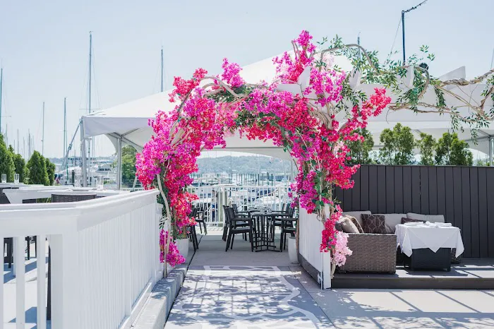 The Cove Restaurant & Oyster Bar Picture 1