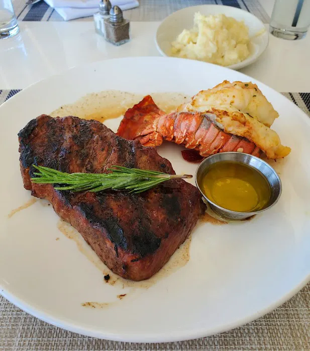 The Cove Restaurant & Oyster Bar Picture 3