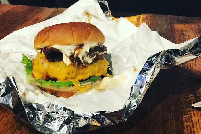 Choppers Burger Bar Picture 4