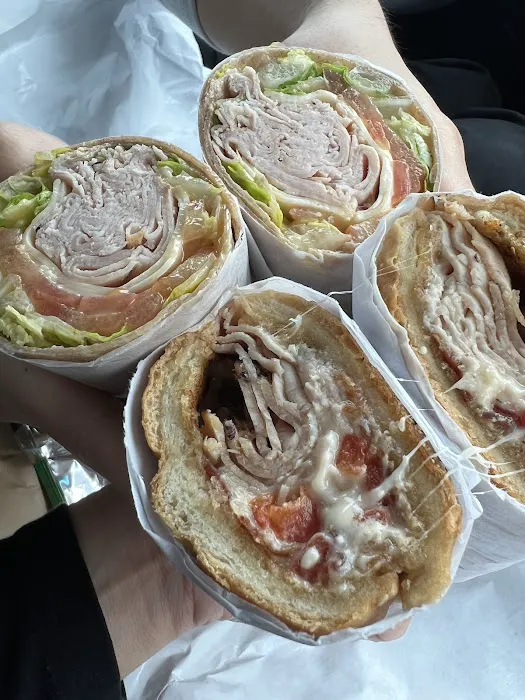 Sam’s Deli Picture 3
