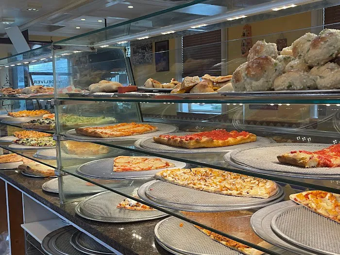 Pezzi Pizza Inc Picture 8