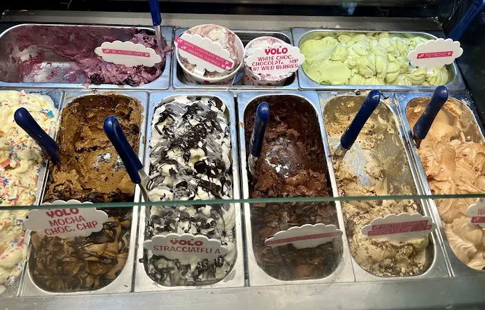 YOLO Yogurt & Desserts- Frozen Yogurt, Crepe, Gelato, Acai Bowls and more... Picture 8