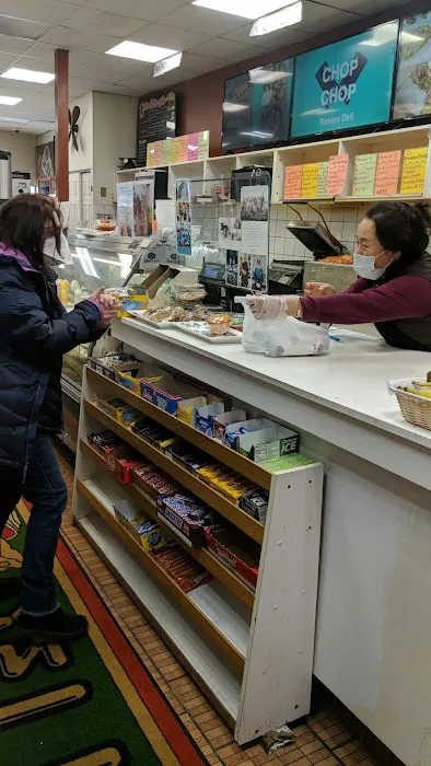 Roslyn Heights Deli Picture 2