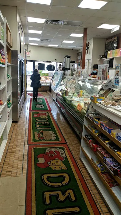 Roslyn Heights Deli Picture 5