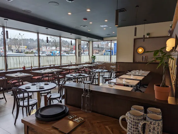 La Bottega Glen Cove Picture 10