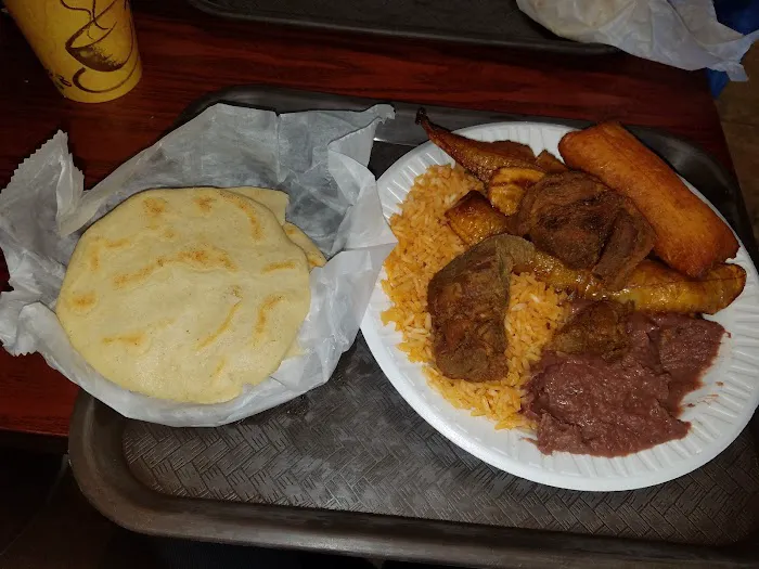Carmen’s Deli Picture 2