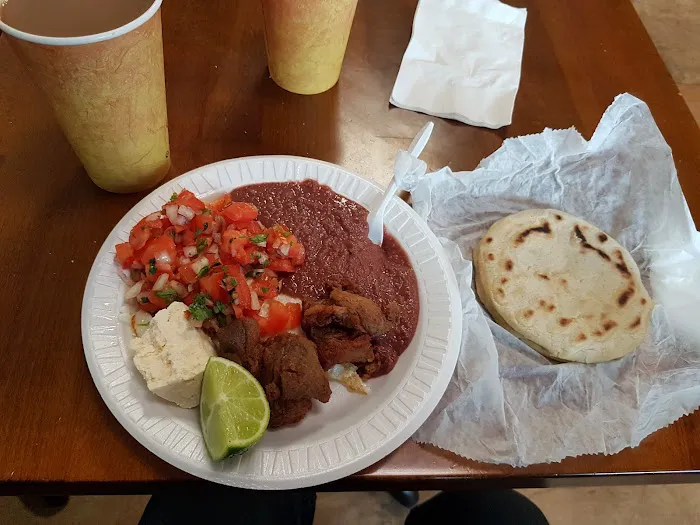 Carmen’s Deli Picture 3