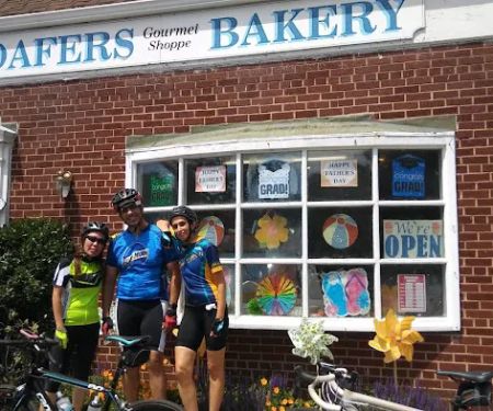 Loafers Bakery & Gourmet Shoppe