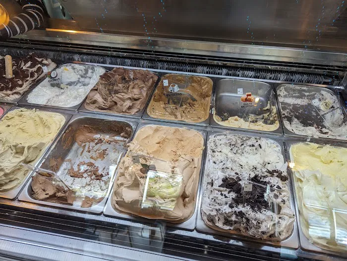 Leonetti Pastry Shop Picture 6