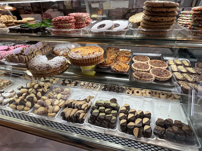 Leonetti Pastry Shop Picture 5