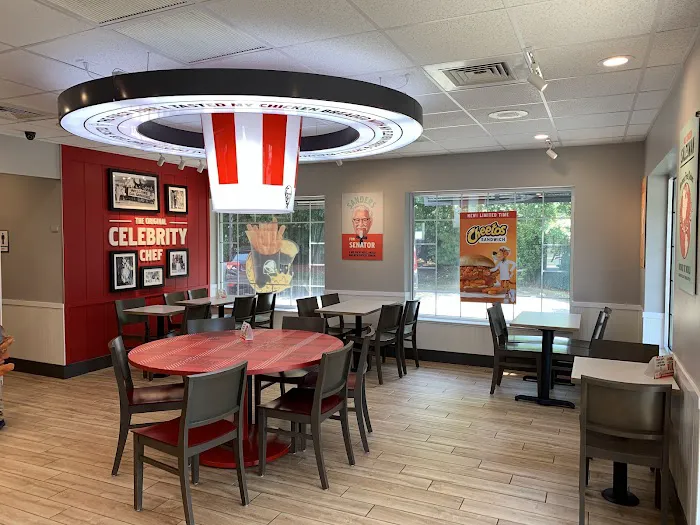 Taco Bell / KFC Picture 9