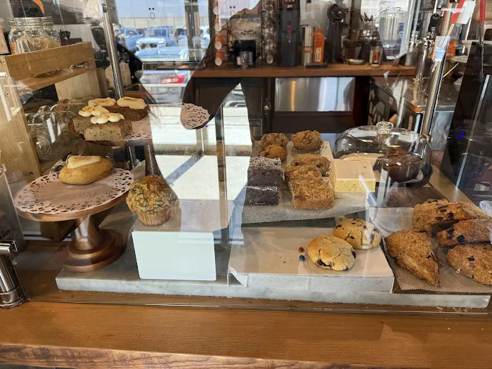 Mongo's Coffee Roastery & Lounge Picture 5