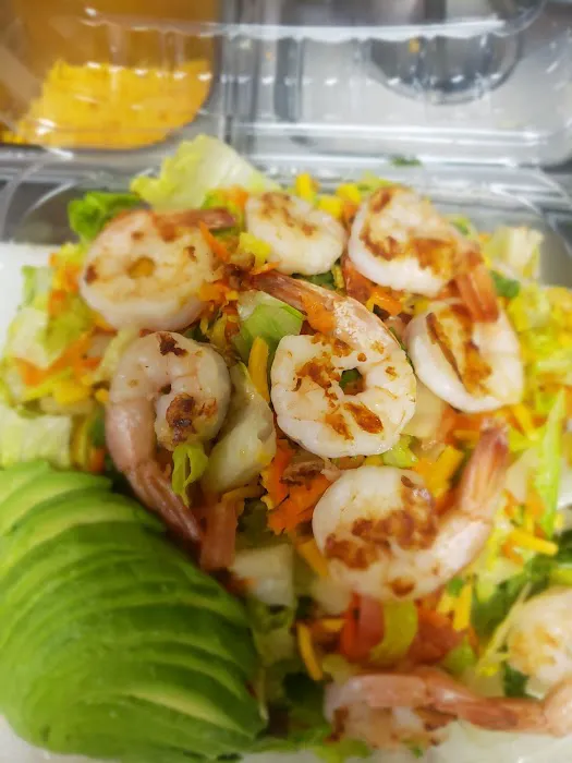 Syosset Deli Picture 3
