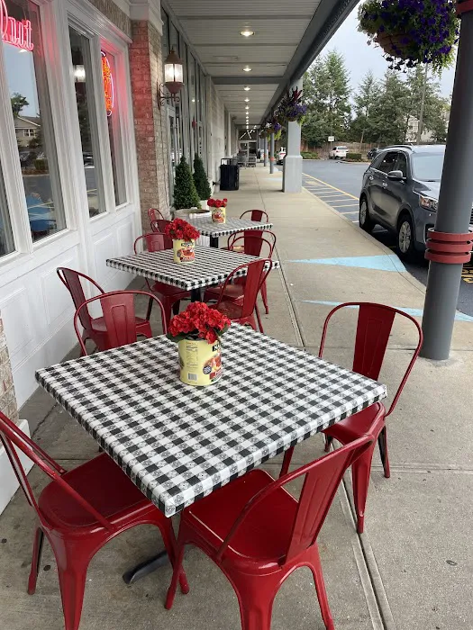 Phil's Pizzeria & Restaurant Syosset Picture 7
