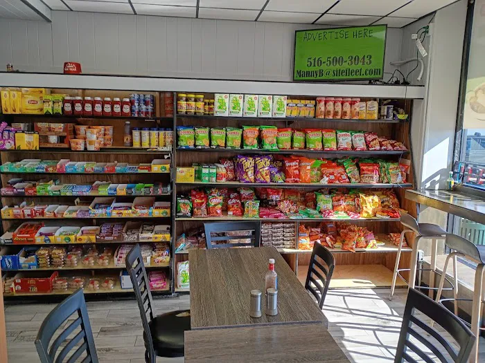 San Eduardo Deli & Bakery Picture 2