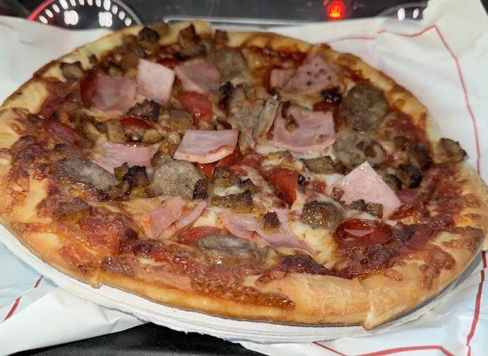 Singas Famous Pizza Picture 5