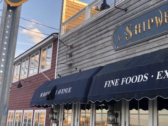 Ship Wreck Tavern Picture 4