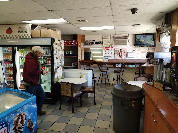 Station One Deli And Convenience Store Picture 7