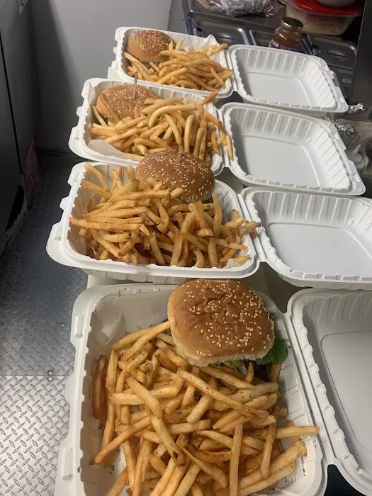 Burgers and More Food Truck Picture 1