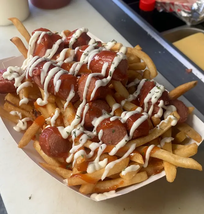 Burgers and More Food Truck Picture 7