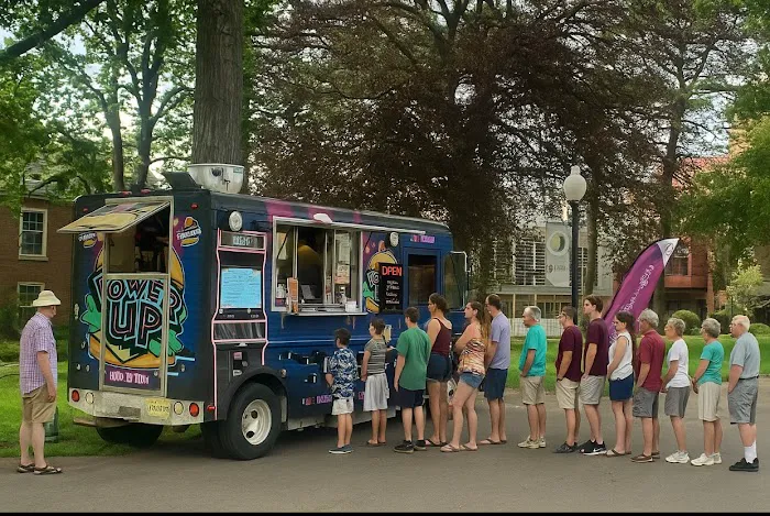 Burgers and More Food Truck Picture 8
