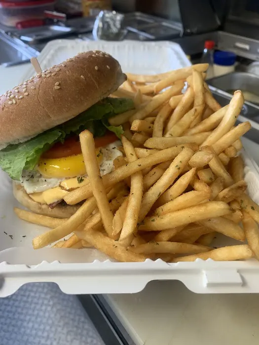 Burgers and More Food Truck Picture 5