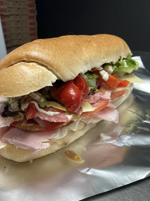 Victor's Pizza & restaurant Picture 2