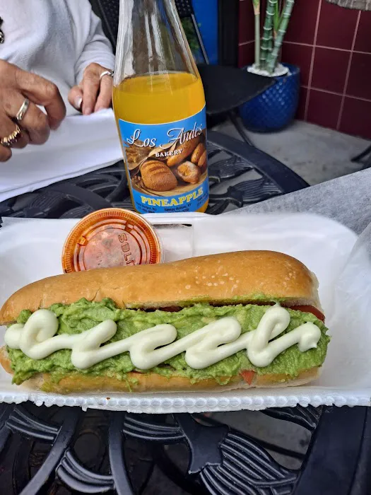 Los Andes Bakery Picture 7