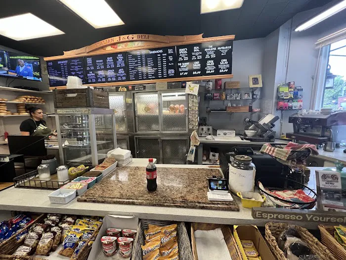 J & G Italian Deli Picture 4