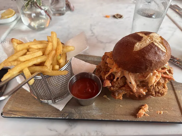 Hudson Farmer & The Fish Restaurant Picture 10