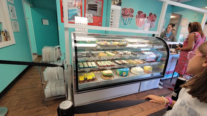 Carousel Cakes Picture 9