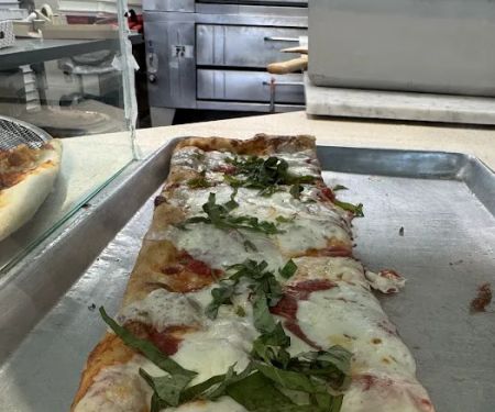 Cacciatori Pizza