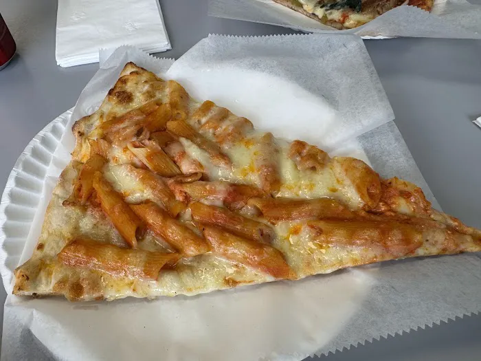 Cacciatori Pizza Picture 5