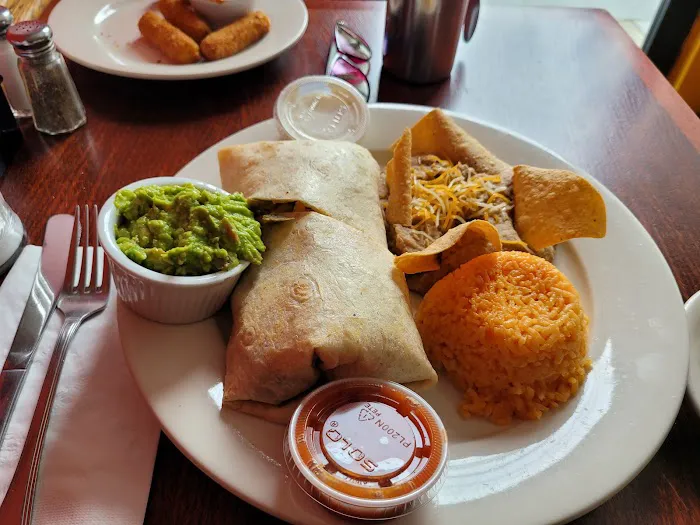 Estrella's Cafe Picture 1