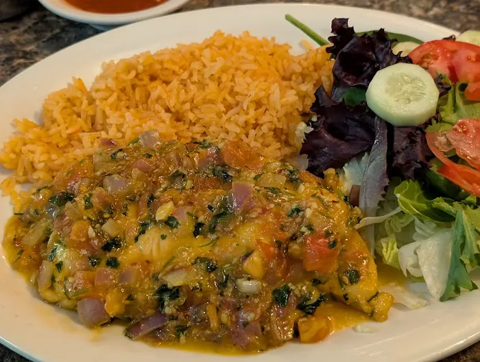 Estrella's Cafe Picture 5