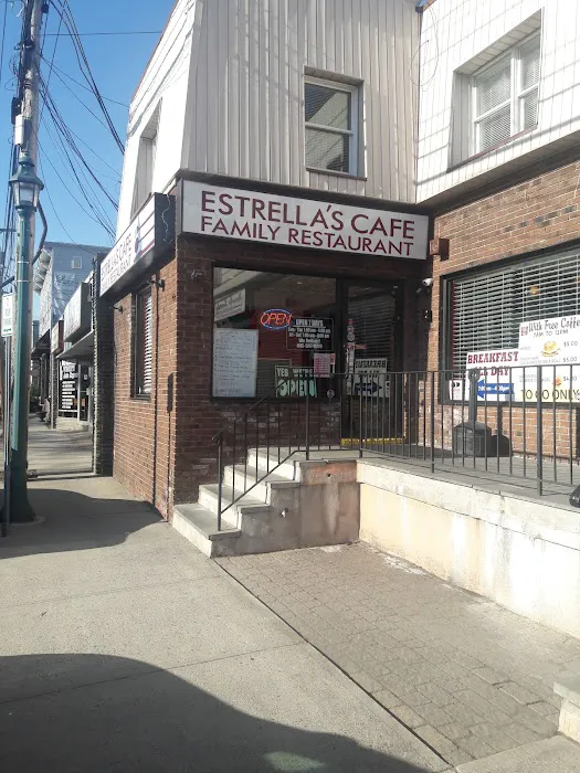 Estrella's Cafe Picture 10