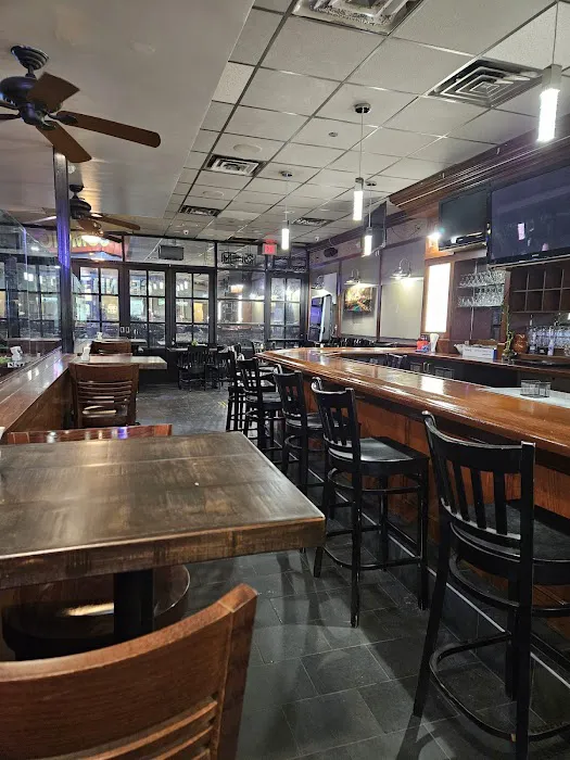 Dylan's Restaurant & Grill House Picture 9