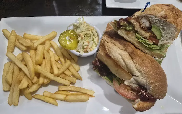 Dylan's Restaurant & Grill House Picture 2